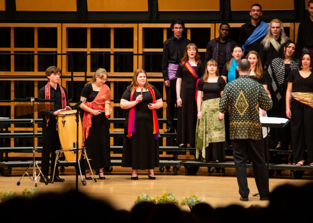 Music choir at Earthtones 2024