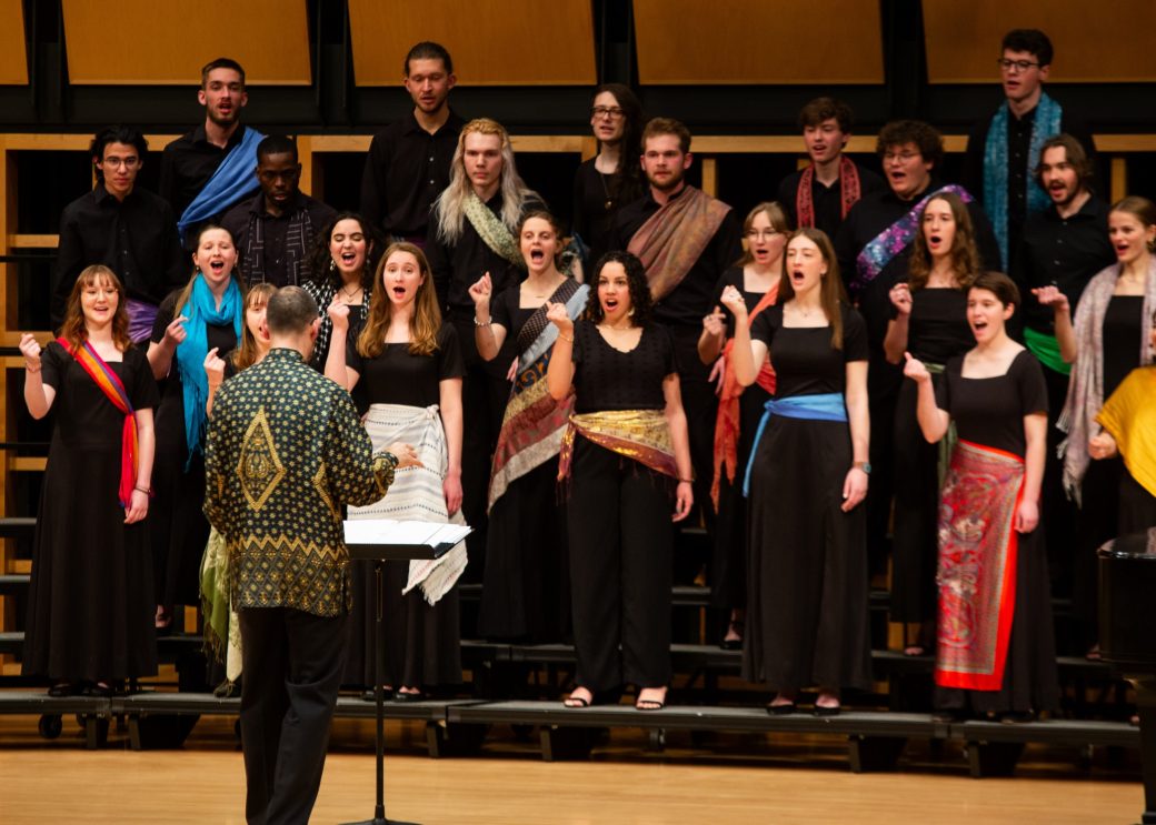 Music choir at Earthtones 2024