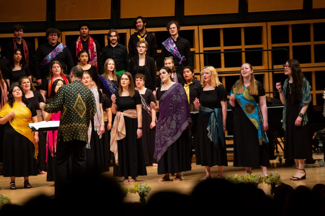 Music choir at Earthtones 2024