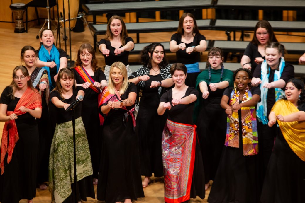 Music choir at Earthtones 2024
