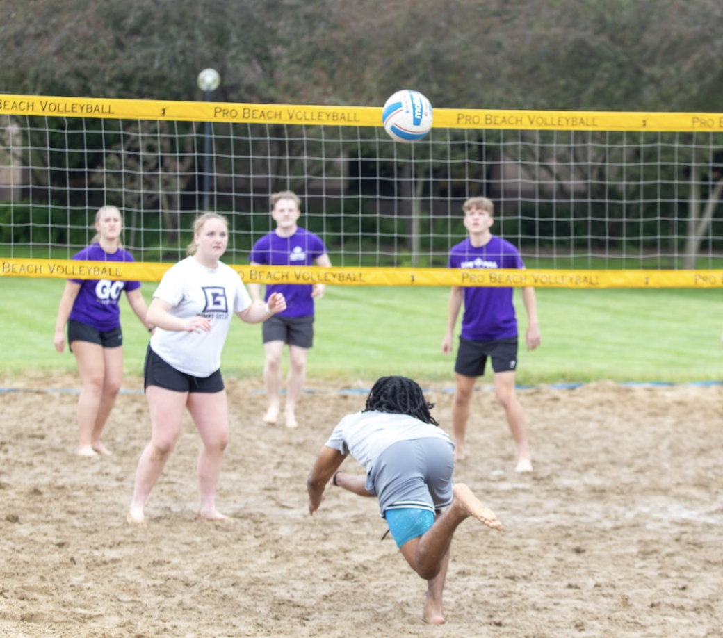 GC students playing beach volleyball