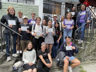 Students on Ecuador Study Service Term