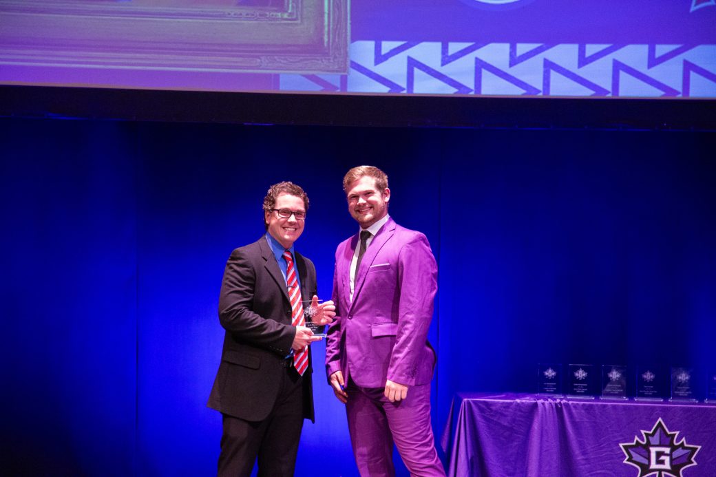 Kellam Venosky accepts Fan of the Year award
