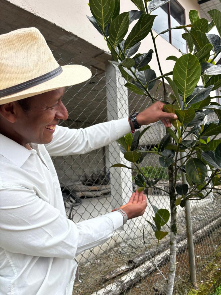 Klever Tello gives a tour of the Parque Infantil in Mindo