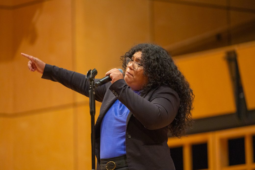 Student sings hispanic songs during baccalaureate