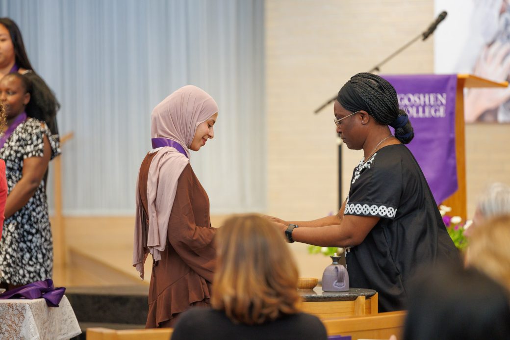 Undergraduate receiving handshake
