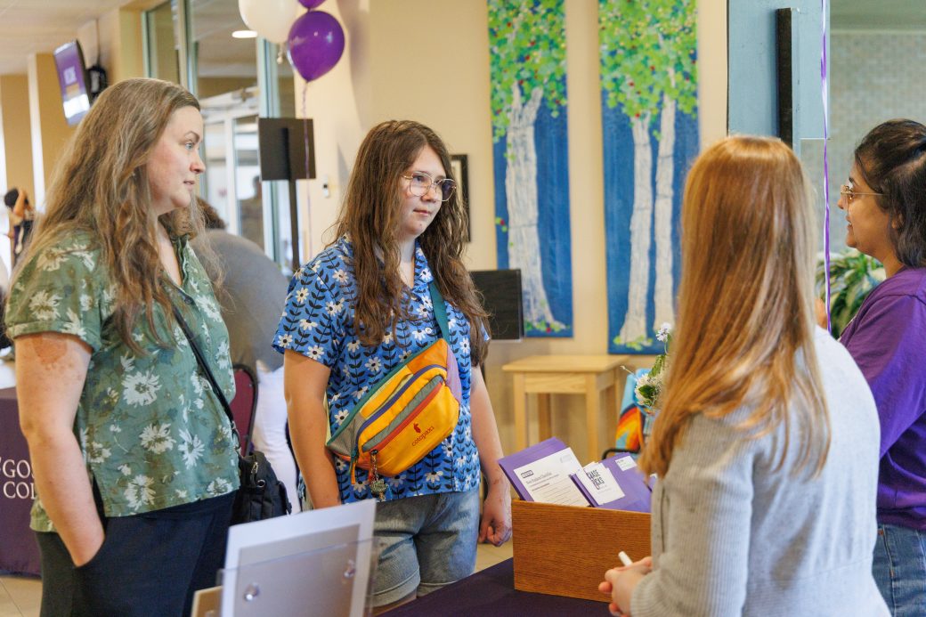 Incoming student is signing in for New Student Orientation
